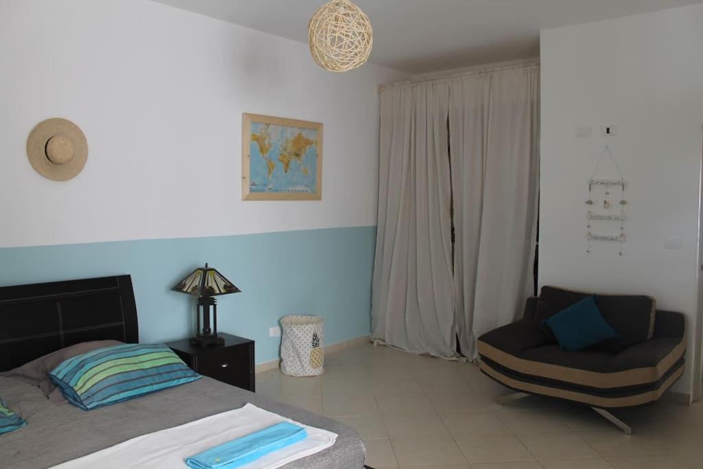 Tropical Leaves Sea View Penthouse Ca Greta 2 Floor Apartment ซาลเรย์ ภายนอก รูปภาพ