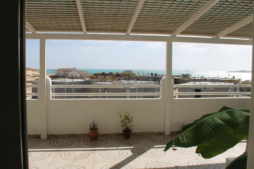 Tropical Leaves Sea View Penthouse Ca Greta 2 Floor Apartment ซาลเรย์ ภายนอก รูปภาพ