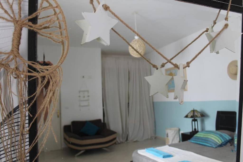 Tropical Leaves Sea View Penthouse Ca Greta 2 Floor Apartment ซาลเรย์ ภายนอก รูปภาพ