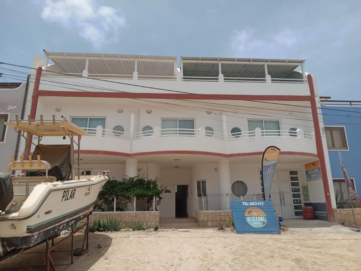 Tropical Leaves Sea View Penthouse Ca Greta 2 Floor Apartment ซาลเรย์ ภายนอก รูปภาพ