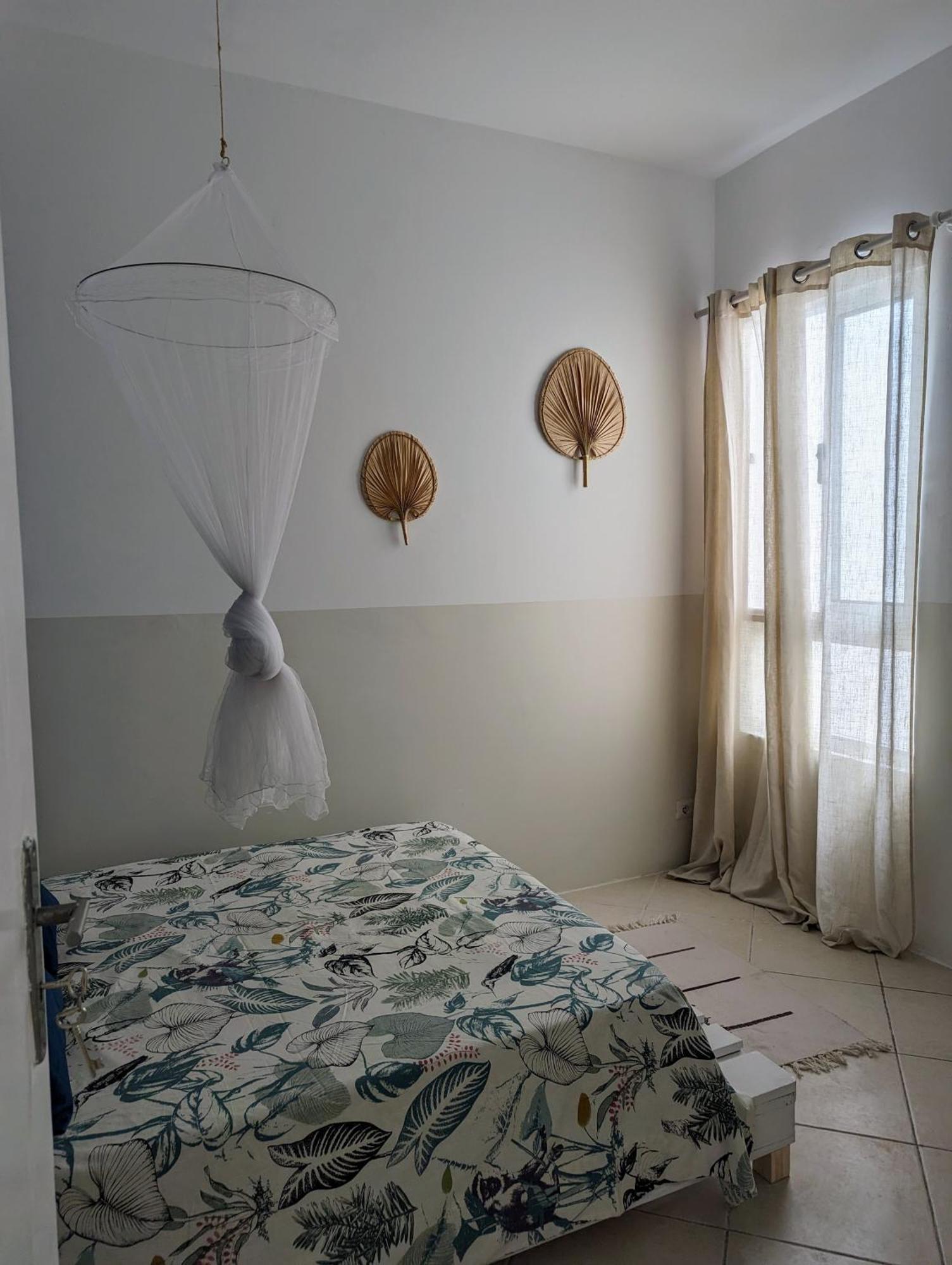 Tropical Leaves Sea View Penthouse Ca Greta 2 Floor Apartment ซาลเรย์ ภายนอก รูปภาพ